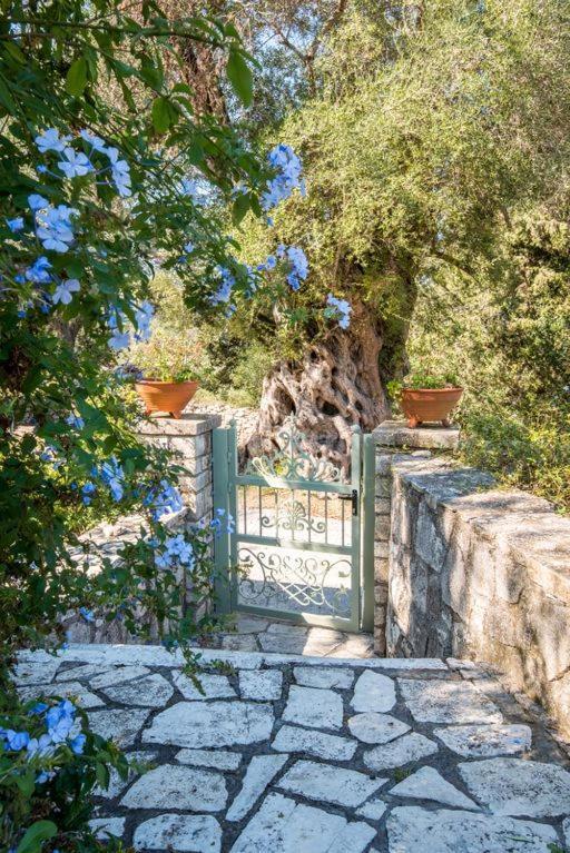 Villa Maritsa, Magazia ガイオス エクステリア 写真